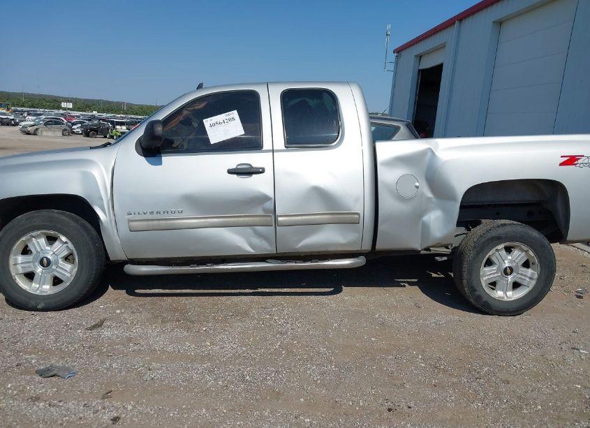 Photo 14 of 2010 Chevrolet Silverado 1500 LT (VIN 1GCSKSE31AZ221654)