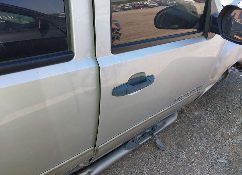 Photo 5 of 2010 Chevrolet Silverado 1500 LT (VIN 1GCSKSE31AZ221654)