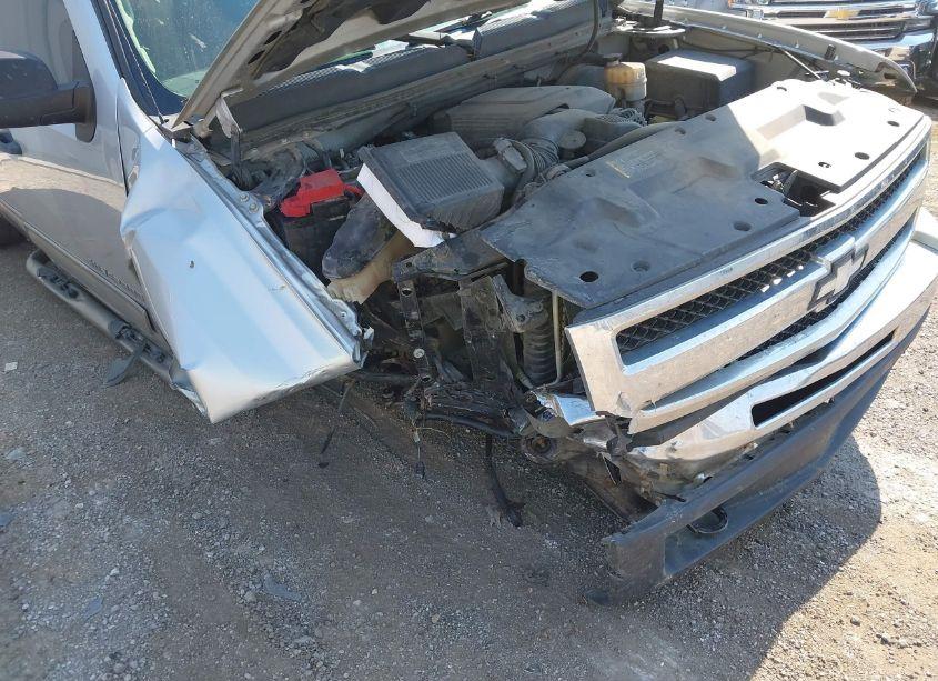 Photo 6 of 2010 Chevrolet Silverado 1500 LT (VIN 1GCSKSE31AZ221654)