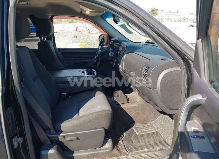 Photo 5 of 2010 Chevrolet Silverado 1500 LT (VIN 1GCSKSE32AZ109378)