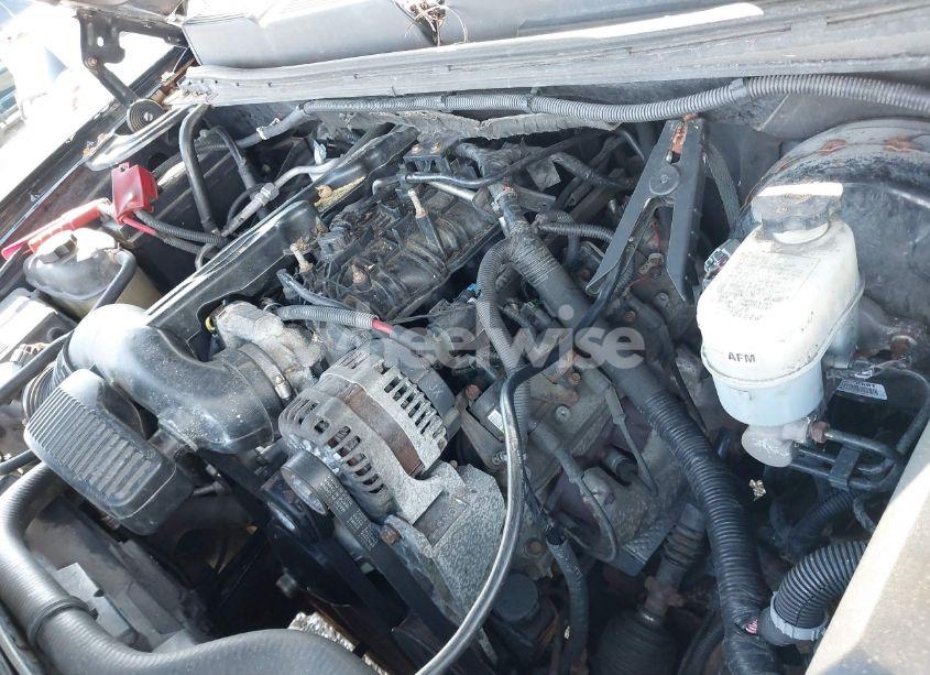 Photo 6 of 2010 Chevrolet Silverado 1500 LT (VIN 1GCSKSE32AZ109378)