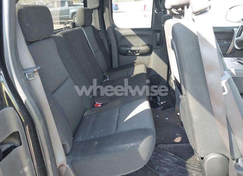 Photo 8 of 2010 Chevrolet Silverado 1500 LT (VIN 1GCSKSE32AZ109378)