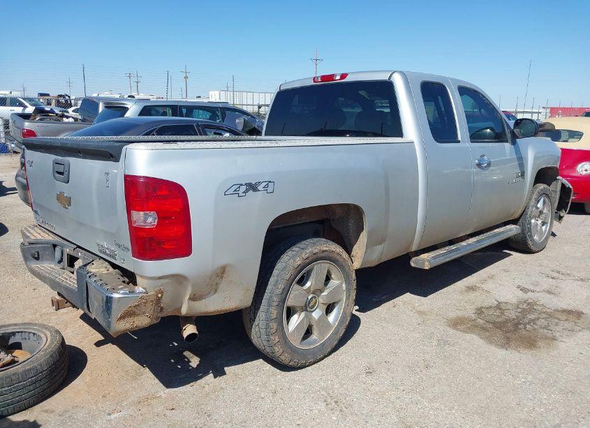 Photo 4 of 2010 Chevrolet Silverado 1500 LT (VIN 1GCSKSE32AZ154160)