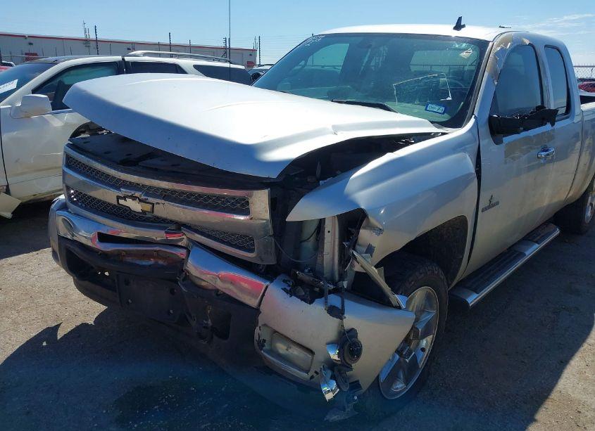 Photo 6 of 2010 Chevrolet Silverado 1500 LT (VIN 1GCSKSE32AZ154160)