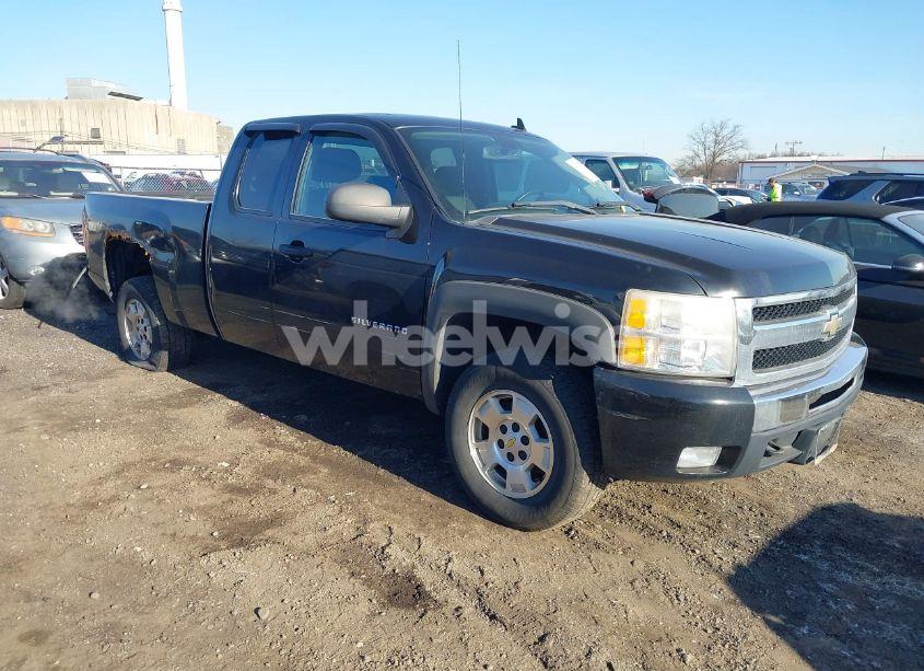 2010 Chevrolet Silverado 1500 LT (VIN 1GCSKSE33AZ281726) main photo