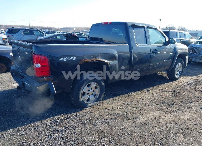 Photo 4 of 2010 Chevrolet Silverado 1500 LT (VIN 1GCSKSE33AZ281726)