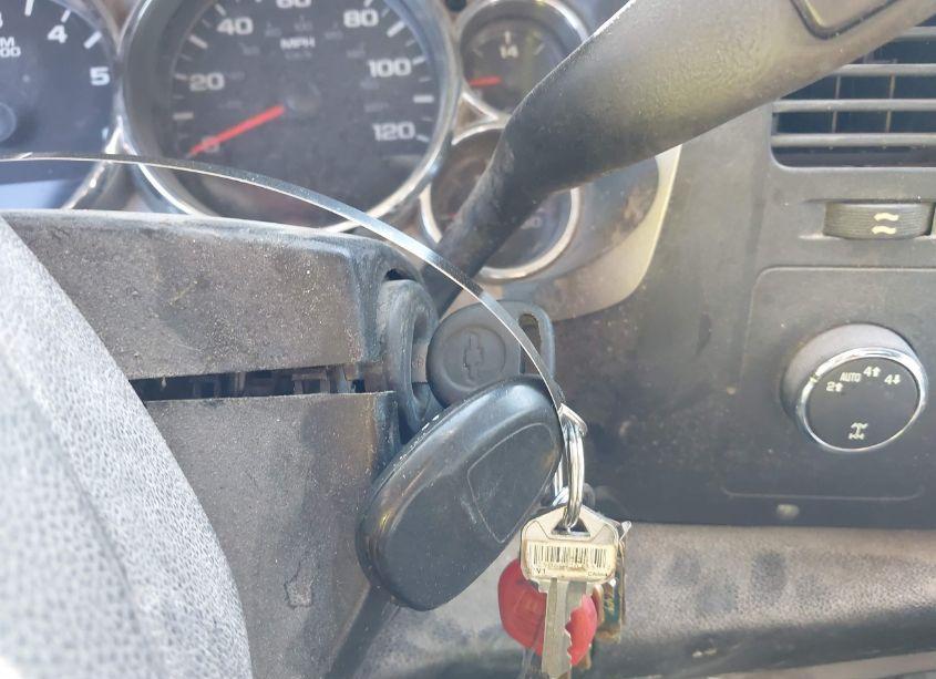 Photo 11 of 2010 Chevrolet Silverado 1500 LT (VIN 1GCSKSE33AZ292533)