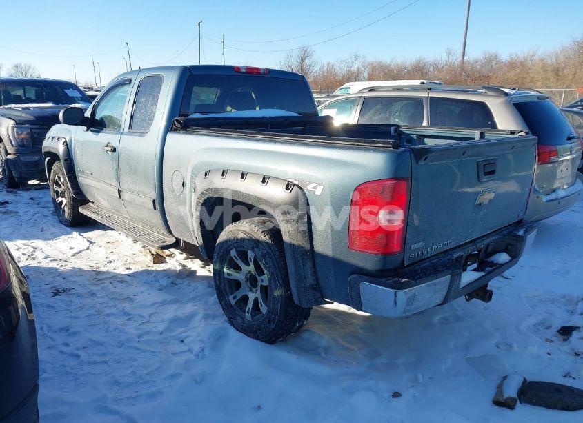 Photo 3 of 2010 Chevrolet Silverado 1500 LT (VIN 1GCSKSE34AZ101959)
