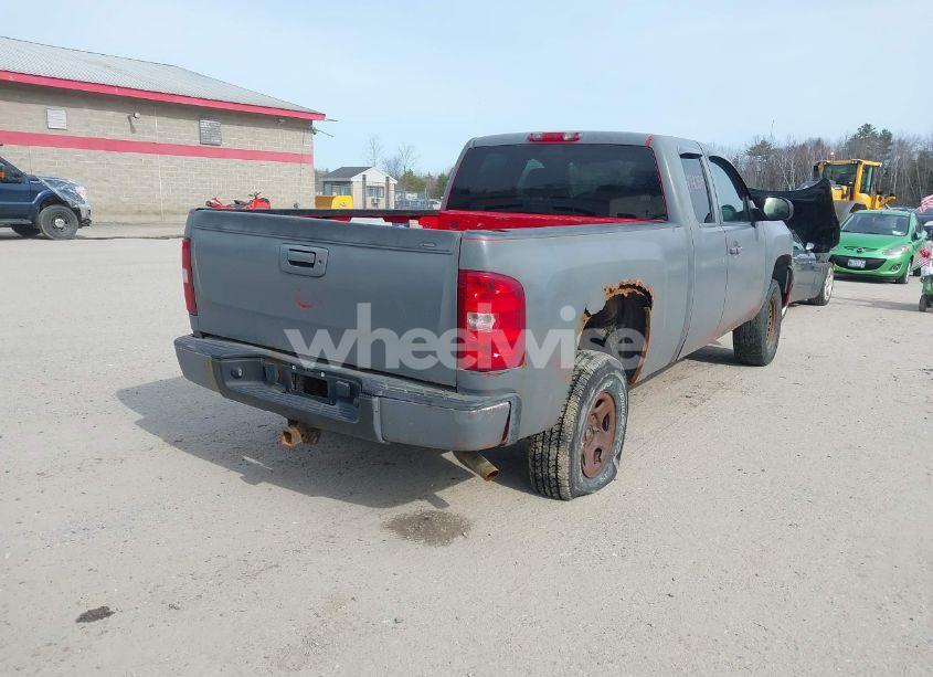 Photo 4 of 2010 Chevrolet Silverado 1500 LT (VIN 1GCSKSE34AZ149056)
