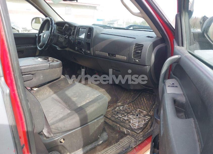 Photo 5 of 2010 Chevrolet Silverado 1500 LT (VIN 1GCSKSE34AZ149056)