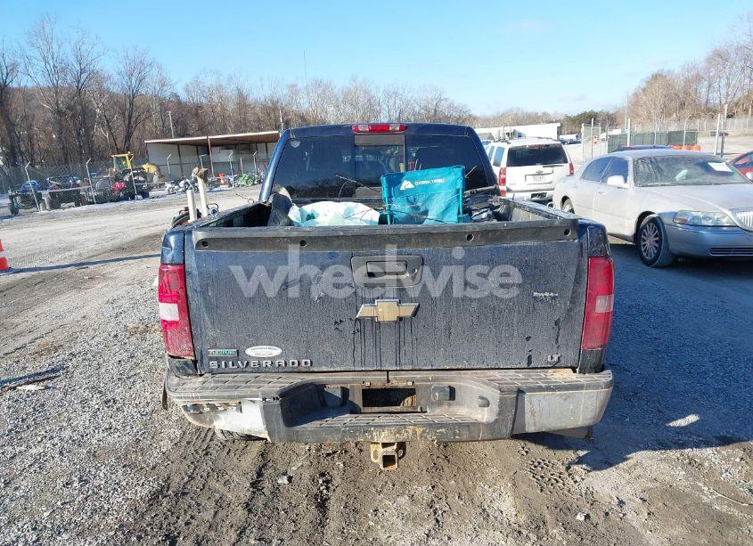 Photo 16 of 2010 Chevrolet Silverado 1500 LT (VIN 1GCSKSE34AZ228176)