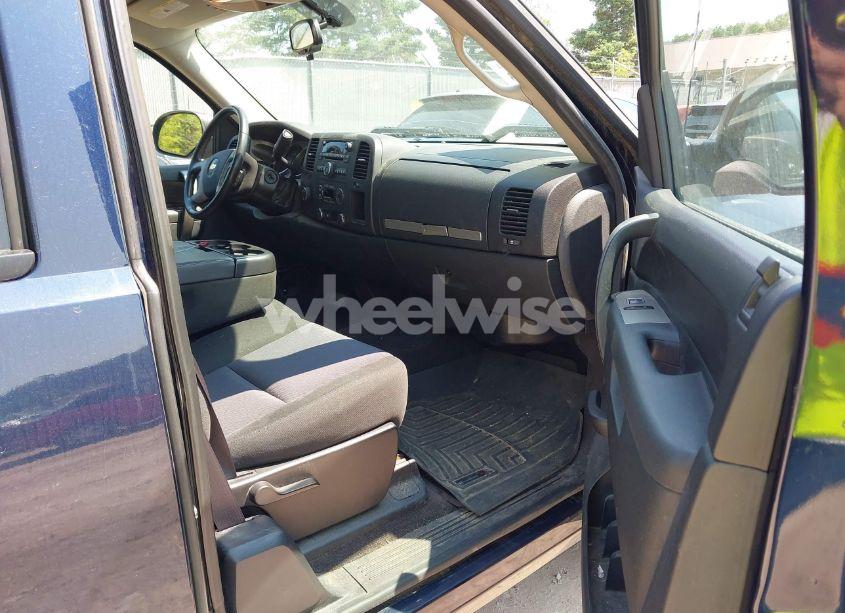 Photo 5 of 2010 Chevrolet Silverado 1500 LT (VIN 1GCSKSE34AZ285462)