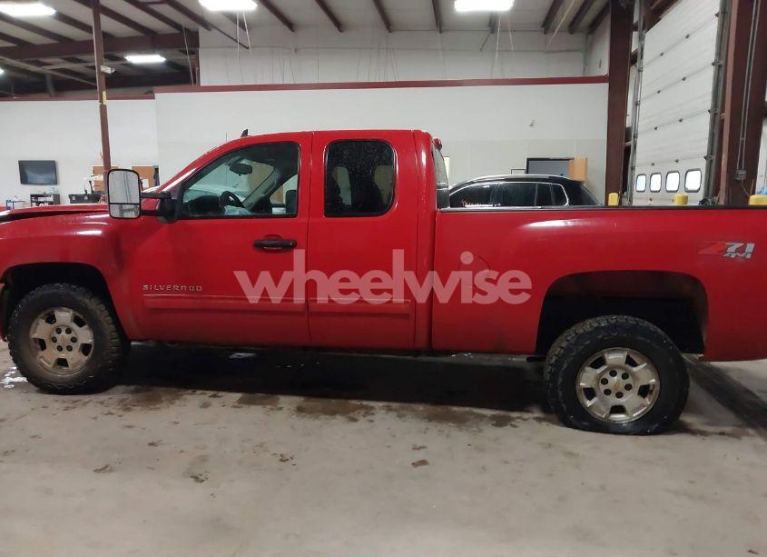 Photo 14 of 2010 Chevrolet Silverado 1500 LT (VIN 1GCSKSE35AZ214979)