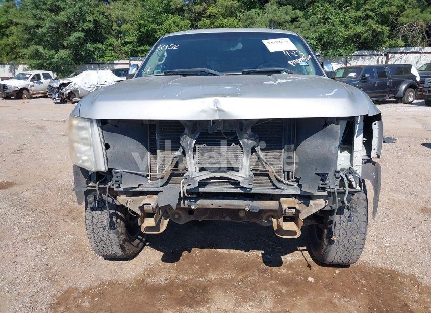 Photo 6 of 2010 Chevrolet Silverado 1500 LT (VIN 1GCSKSE35AZ298883)