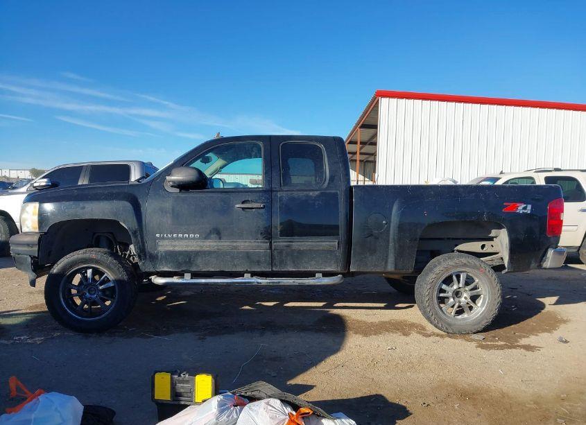 Photo 14 of 2010 Chevrolet Silverado 1500 LT (VIN 1GCSKSE36AZ131433)