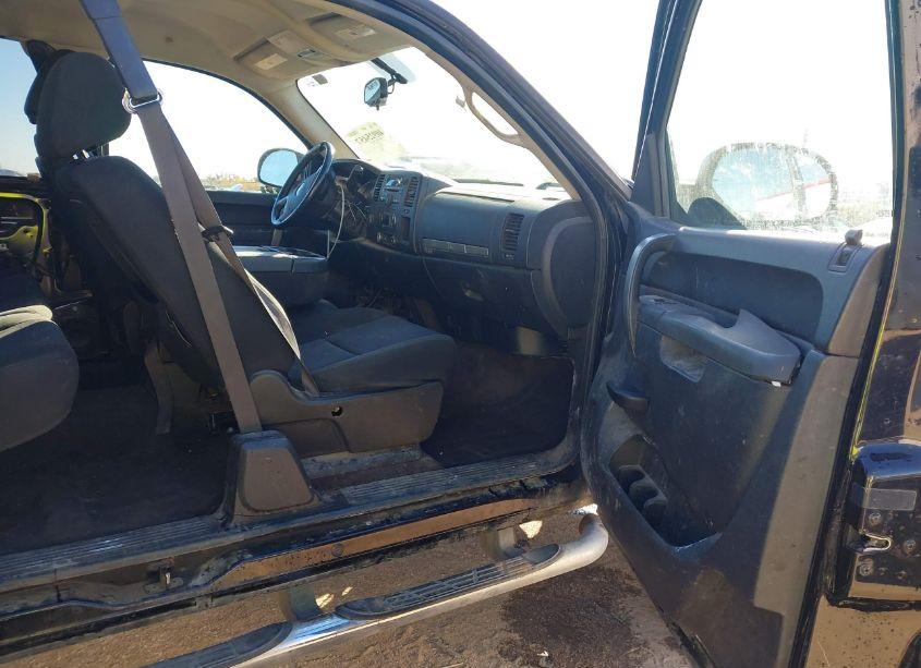 Photo 5 of 2010 Chevrolet Silverado 1500 LT (VIN 1GCSKSE36AZ131433)