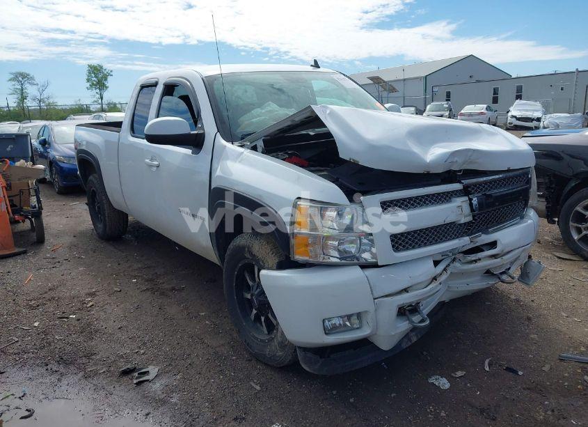 2010 Chevrolet Silverado 1500 LT (VIN 1GCSKSE37AZ151531) main photo