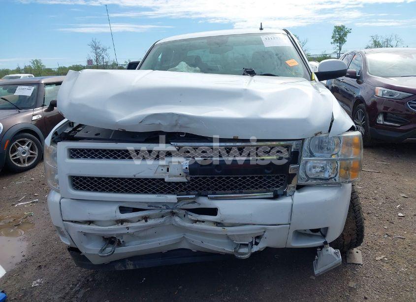 Photo 12 of 2010 Chevrolet Silverado 1500 LT (VIN 1GCSKSE37AZ151531)