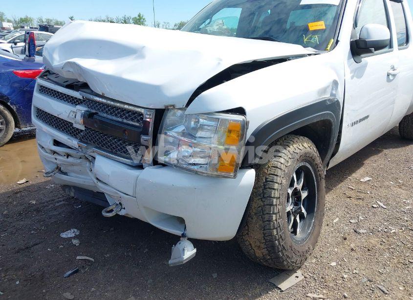 Photo 6 of 2010 Chevrolet Silverado 1500 LT (VIN 1GCSKSE37AZ151531)