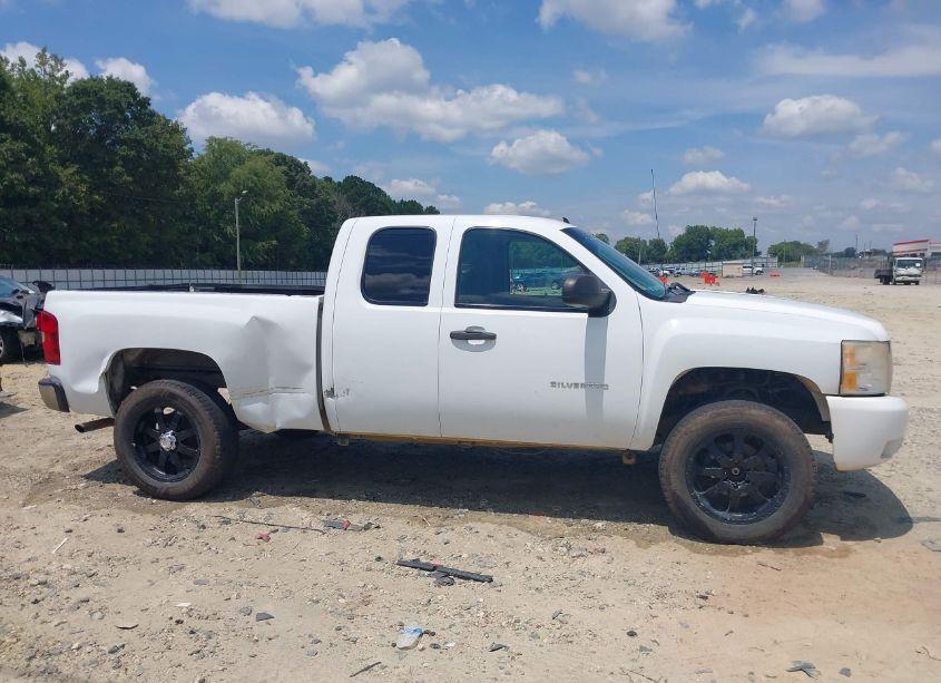 Photo 14 of 2010 Chevrolet Silverado 1500 LT (VIN 1GCSKSE37AZ177417)