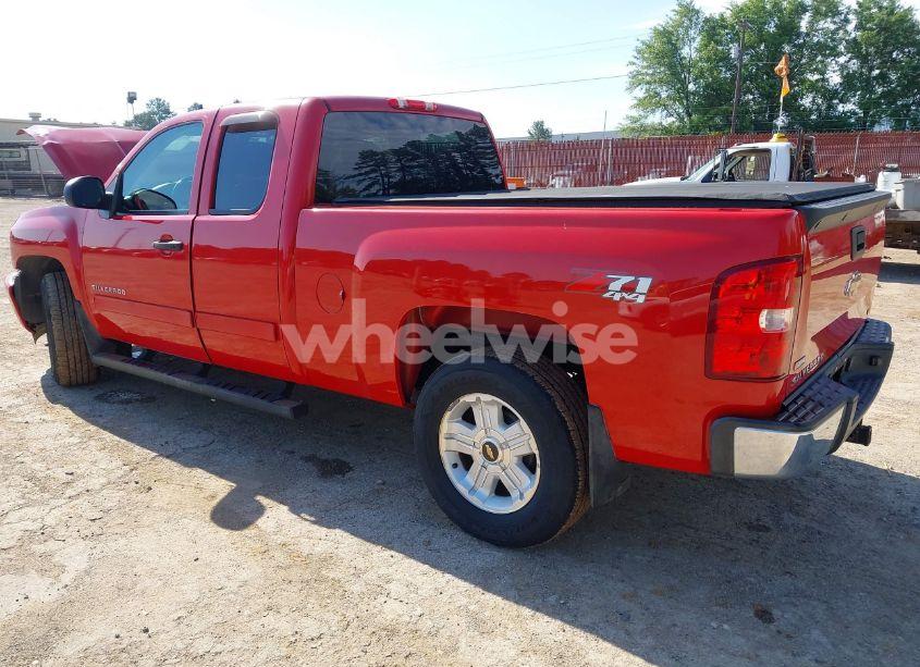 Photo 3 of 2010 Chevrolet Silverado 1500 LT (VIN 1GCSKSE37AZ287786)