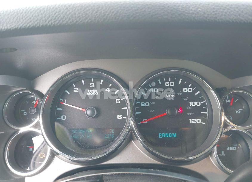 Photo 7 of 2010 Chevrolet Silverado 1500 LT (VIN 1GCSKSE38AZ175238)