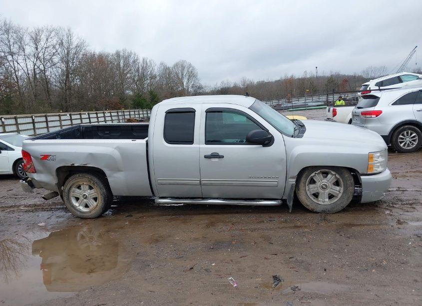 Photo 13 of 2010 Chevrolet Silverado 1500 LT (VIN 1GCSKSE39AZ155564)