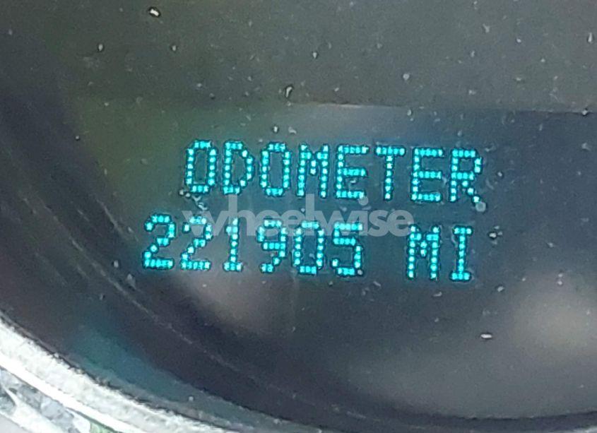 Photo 16 of 2010 Chevrolet Silverado 1500 LT (VIN 1GCSKSE39AZ166421)