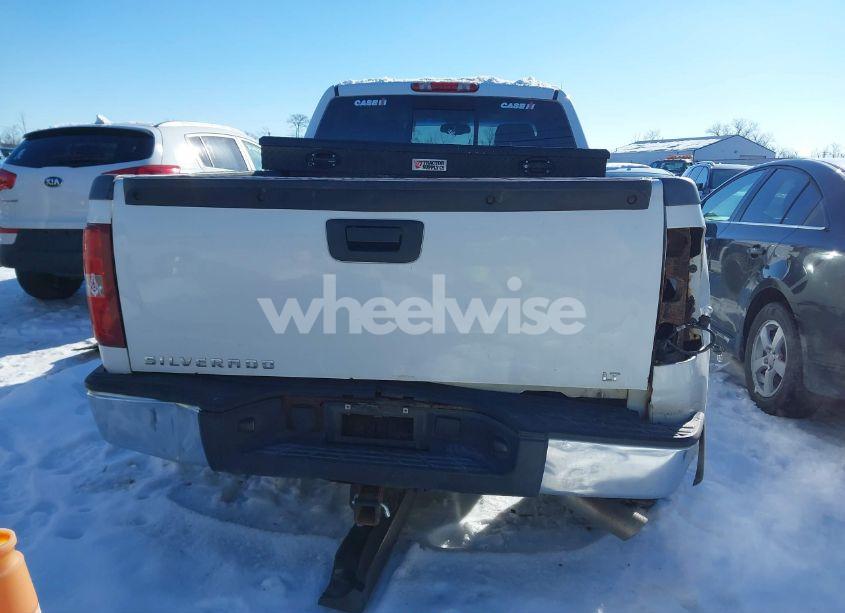 Photo 17 of 2010 Chevrolet Silverado 1500 LT (VIN 1GCSKSE39AZ166421)