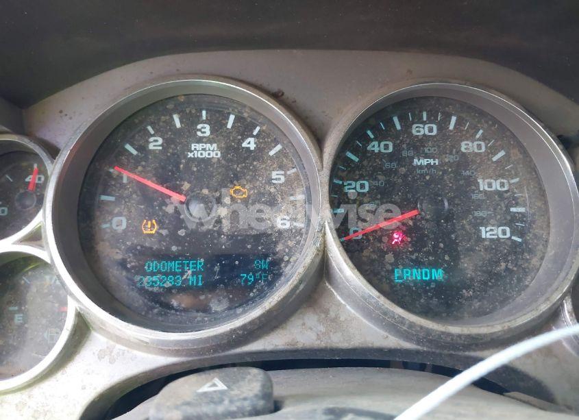 Photo 15 of 2010 Chevrolet Silverado 1500 LT (VIN 1GCSKSE39AZ228674)