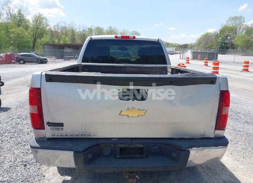Photo 16 of 2010 Chevrolet Silverado 1500 LT (VIN 1GCSKSE39AZ228674)