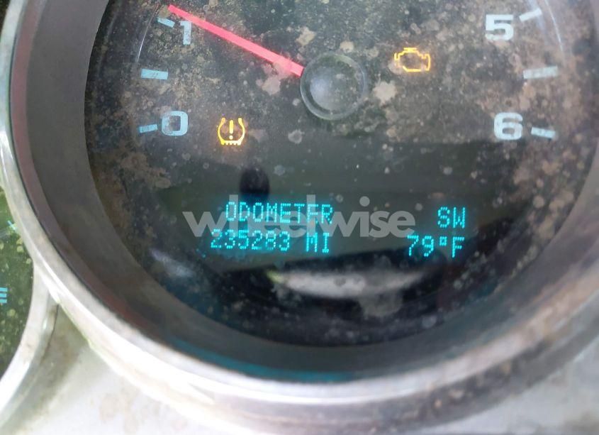 Photo 7 of 2010 Chevrolet Silverado 1500 LT (VIN 1GCSKSE39AZ228674)