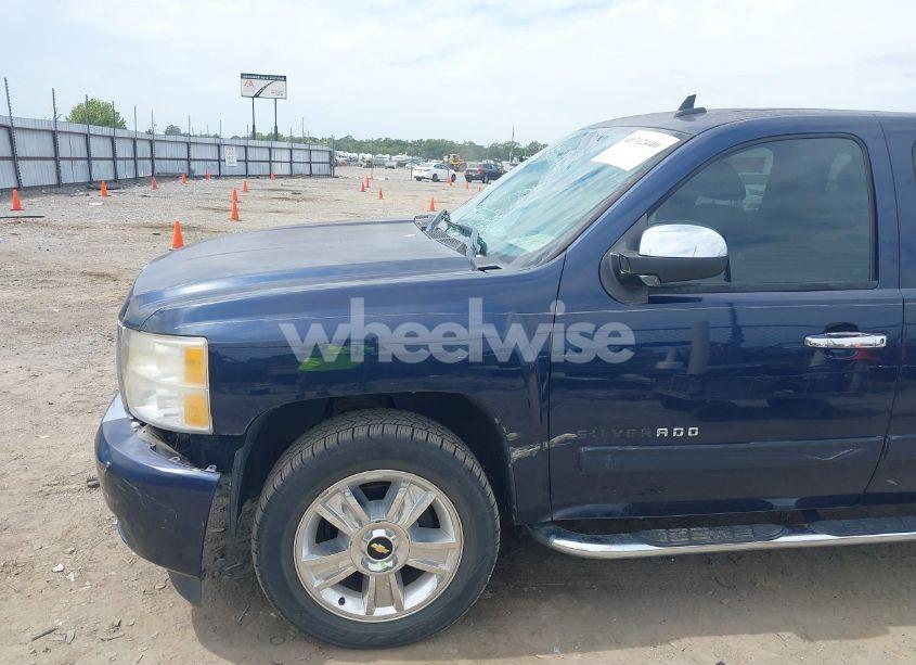 Photo 12 of 2010 Chevrolet Silverado 1500 LT (VIN 1GCSKSE39AZ278295)
