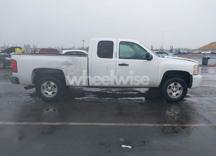 Photo 13 of 2010 Chevrolet Silverado 1500 LT (VIN 1GCSKSE3XAZ156139)