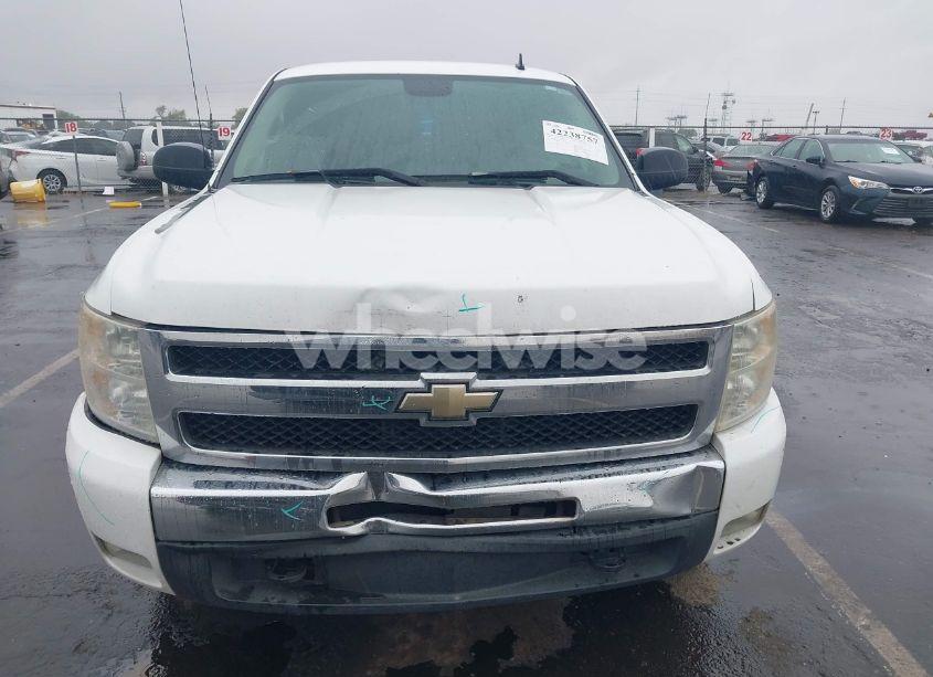 Photo 6 of 2010 Chevrolet Silverado 1500 LT (VIN 1GCSKSE3XAZ156139)