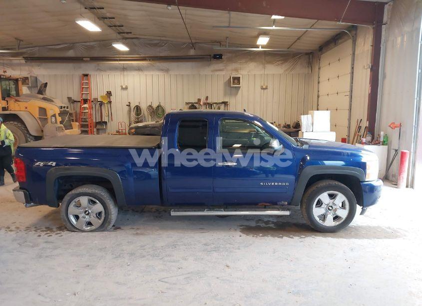 Photo 13 of 2010 Chevrolet Silverado 1500 LT (VIN 1GCSKSE3XAZ255219)