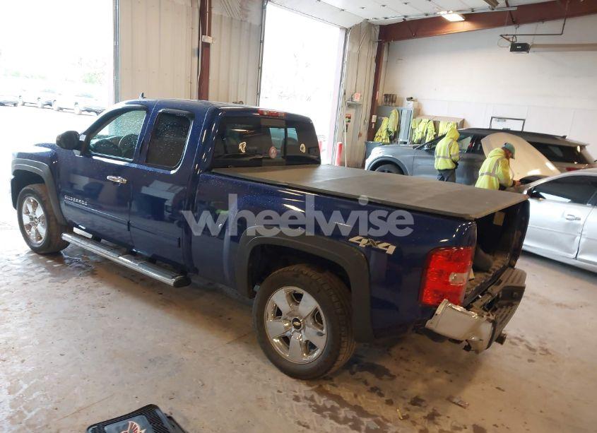 Photo 3 of 2010 Chevrolet Silverado 1500 LT (VIN 1GCSKSE3XAZ255219)