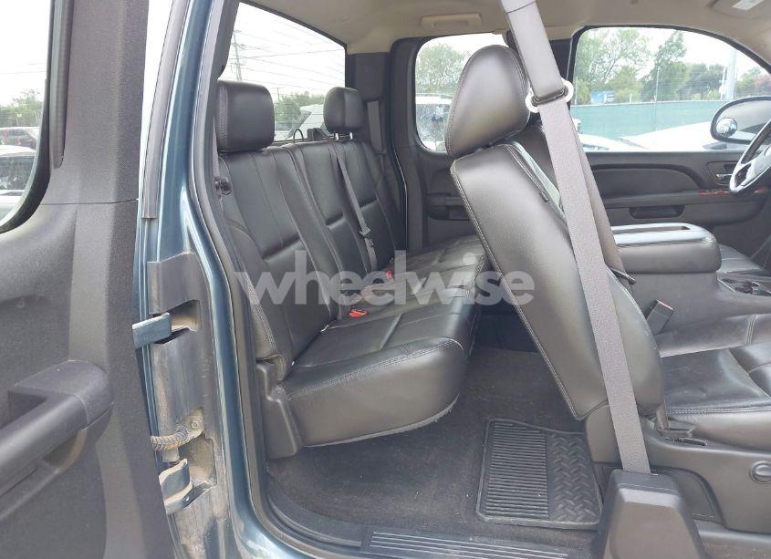 Photo 8 of 2010 Chevrolet Silverado 1500 LTZ (VIN 1GCSKTE30AZ127223)