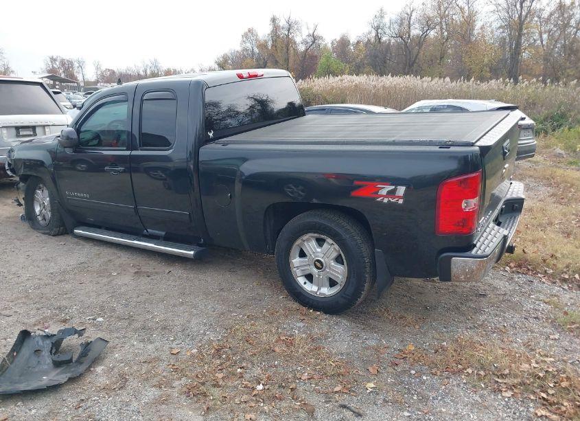 Photo 3 of 2010 Chevrolet Silverado 1500 LTZ (VIN 1GCSKTE36AZ128263)