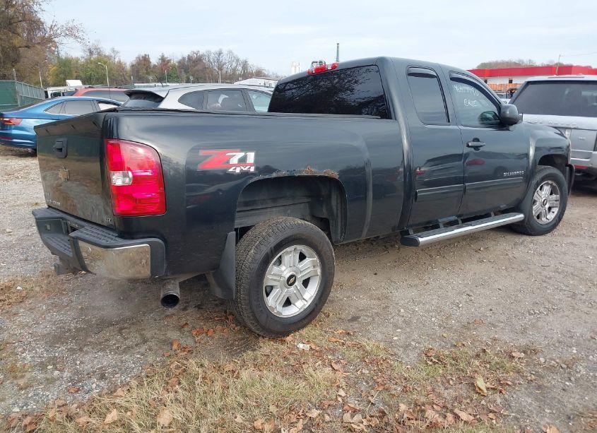 Photo 4 of 2010 Chevrolet Silverado 1500 LTZ (VIN 1GCSKTE36AZ128263)