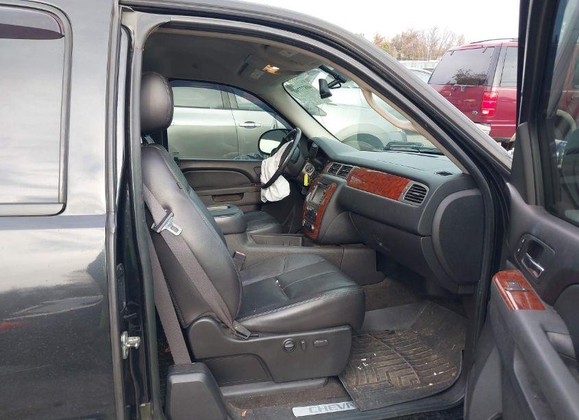 Photo 5 of 2010 Chevrolet Silverado 1500 LTZ (VIN 1GCSKTE36AZ128263)