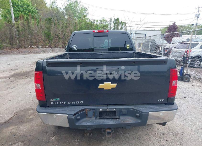 Photo 16 of 2010 Chevrolet Silverado 1500 LTZ (VIN 1GCSKTE39AZ111912)