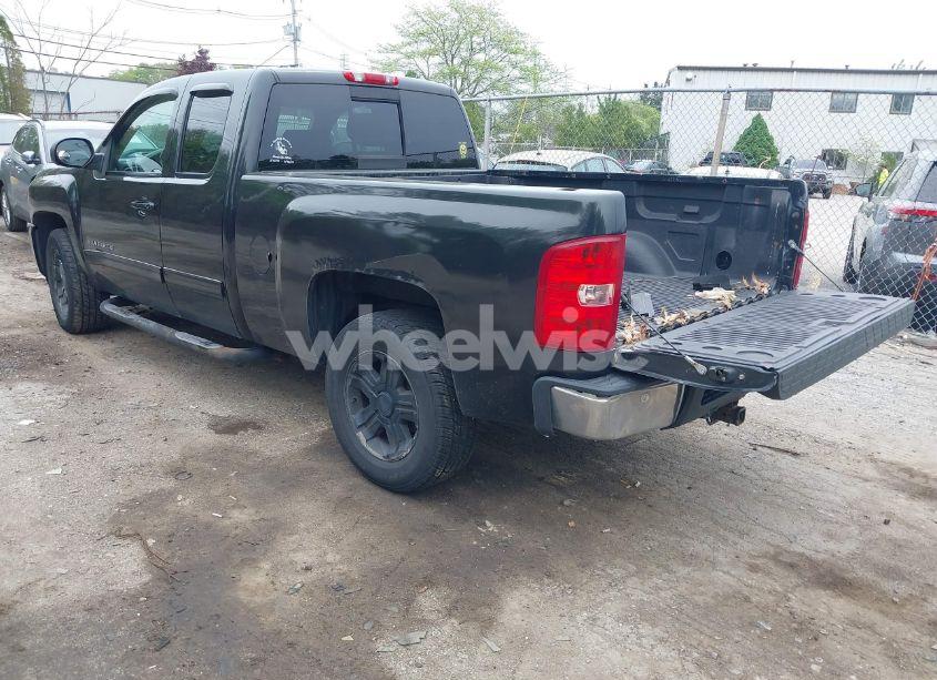 Photo 3 of 2010 Chevrolet Silverado 1500 LTZ (VIN 1GCSKTE39AZ111912)