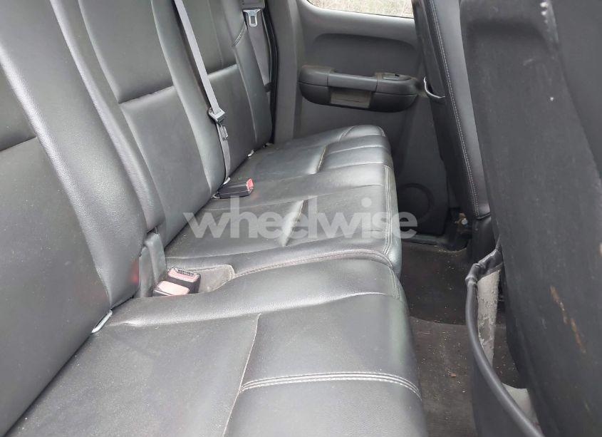 Photo 8 of 2010 Chevrolet Silverado 1500 LTZ (VIN 1GCSKTE39AZ111912)