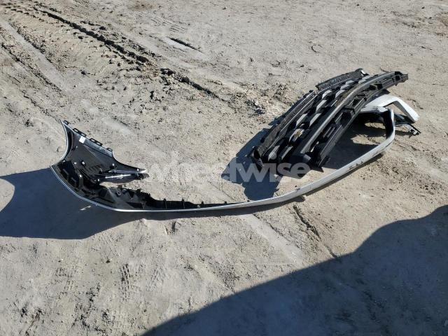 Photo 2 of 2024 CHEVROLET SILVERADO K1500 (VIN 1GCUDAED9RZ315315)