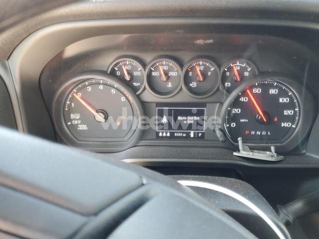 Photo 4 of 2024 CHEVROLET SILVERADO K1500 (VIN 1GCUDAED9RZ315315)