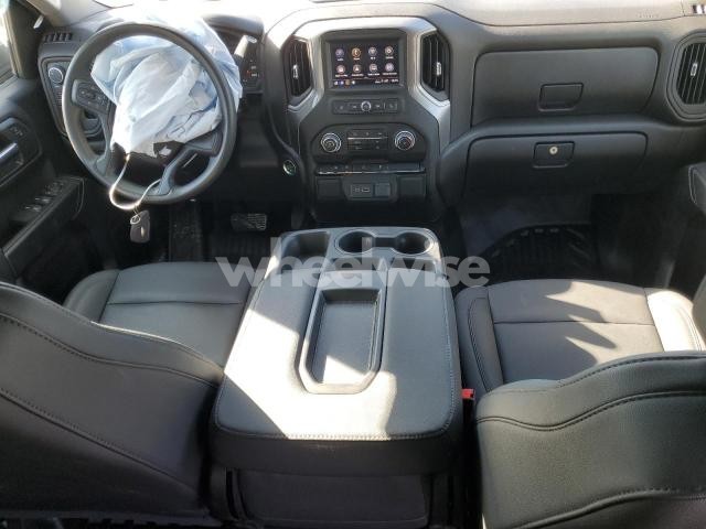 Photo 9 of 2024 CHEVROLET SILVERADO K1500 (VIN 1GCUDAED9RZ315315)