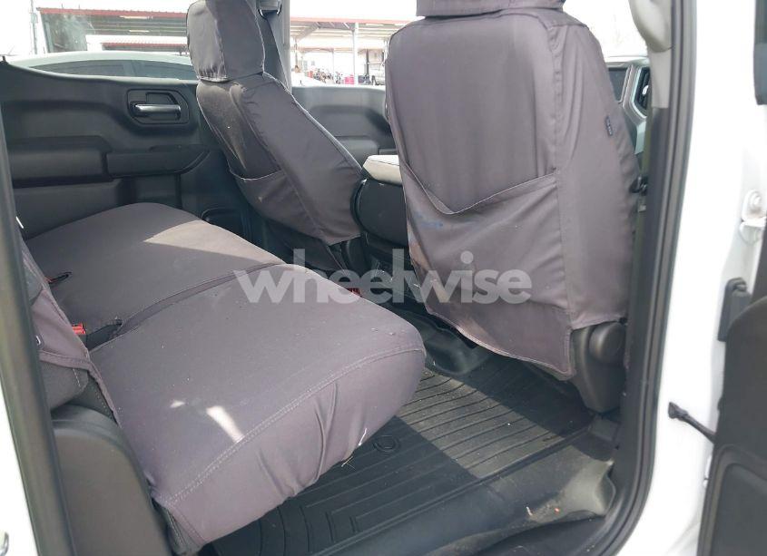 Photo 8 of 2024 Chevrolet Silverado 1500 4WD SHORT BED WT (VIN 1GCUDAEDXRZ234761)