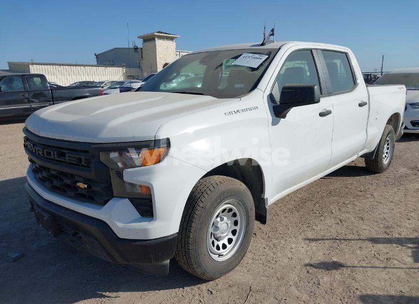 Photo 2 of 2024 Chevrolet Silverado 1500 4WD STANDARD BED WT (VIN 1GCUDAEDXRZ342524)