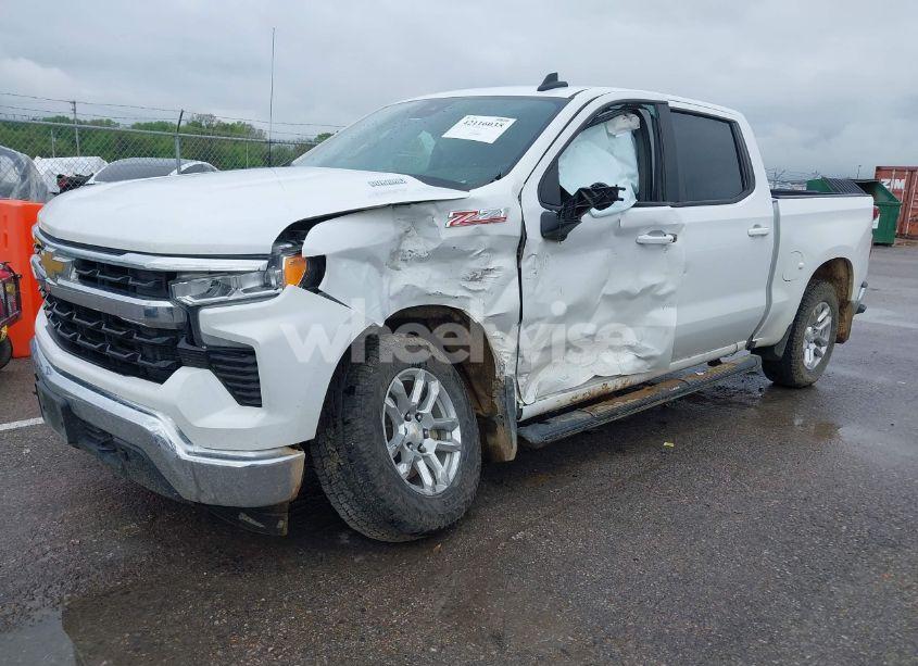 Photo 2 of 2023 Chevrolet Silverado 1500 4WD STANDARD BED LT (VIN 1GCUDDE81PZ140382)